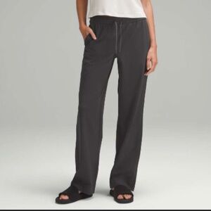 Lululemon | Straight-Leg Mid-Rise Pant Luxtreme *Regular